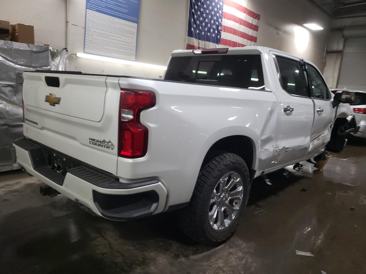 2022 Chevrolet Silverado - Image 3
