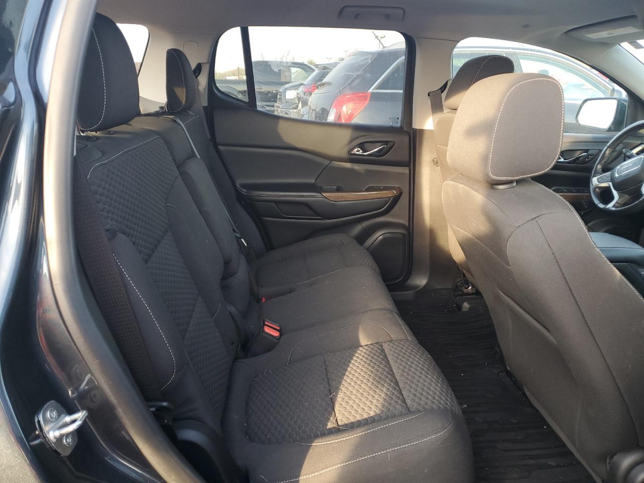 2019 GMC Acadia - Image 11