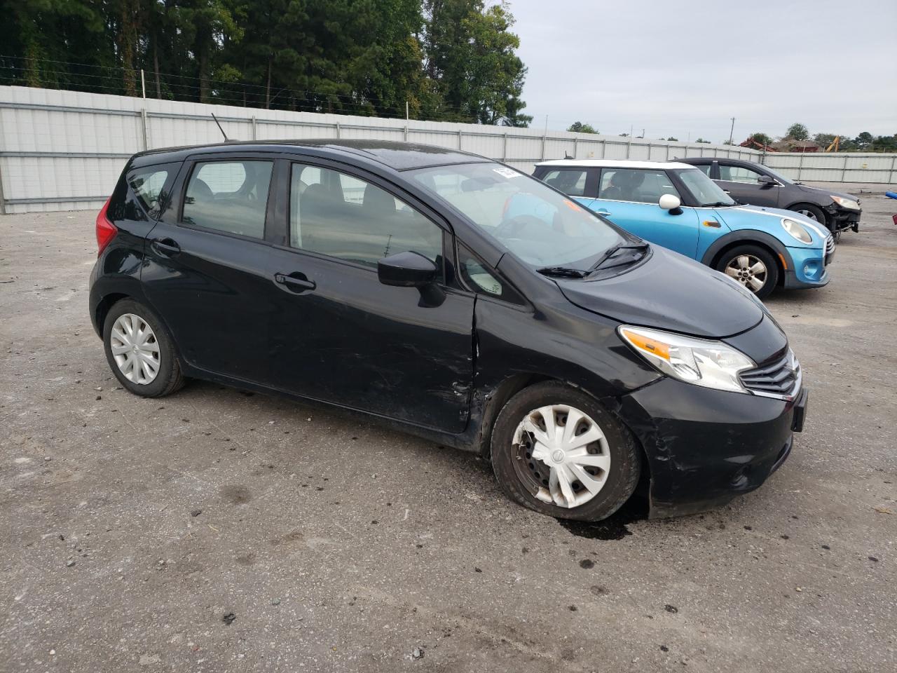 2016 Nissan Versa - Image 4