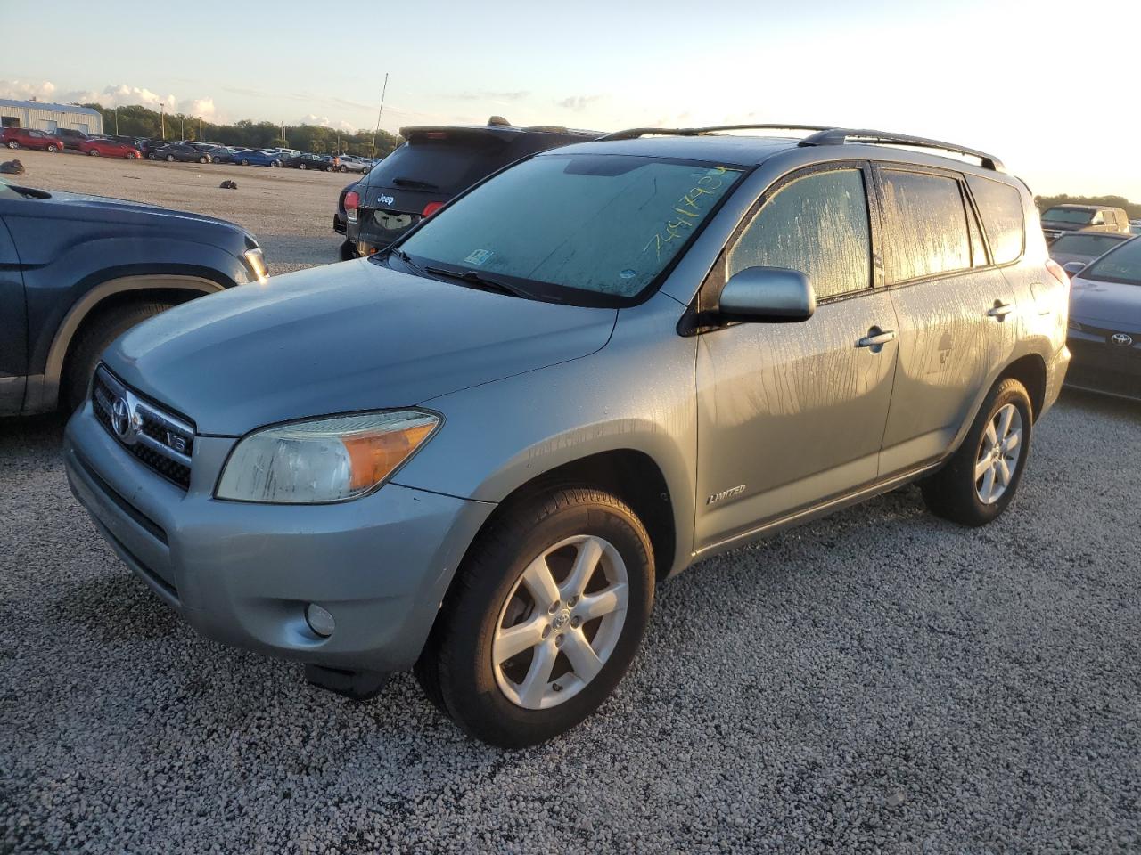 2007 Toyota RAV 4 - Image 1
