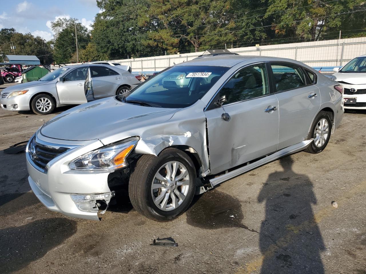 2015 Nissan Altima - Image 1