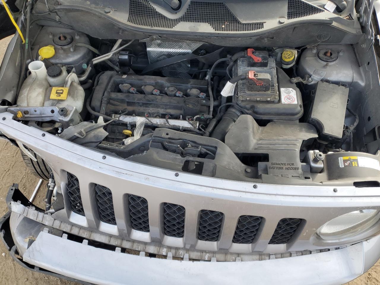 2015 Jeep Liberty (Patriot) - Image 13