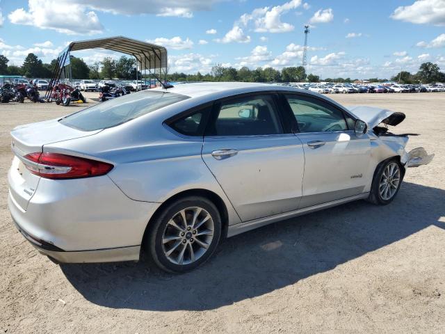  FORD FUSION 2017 Серебристый