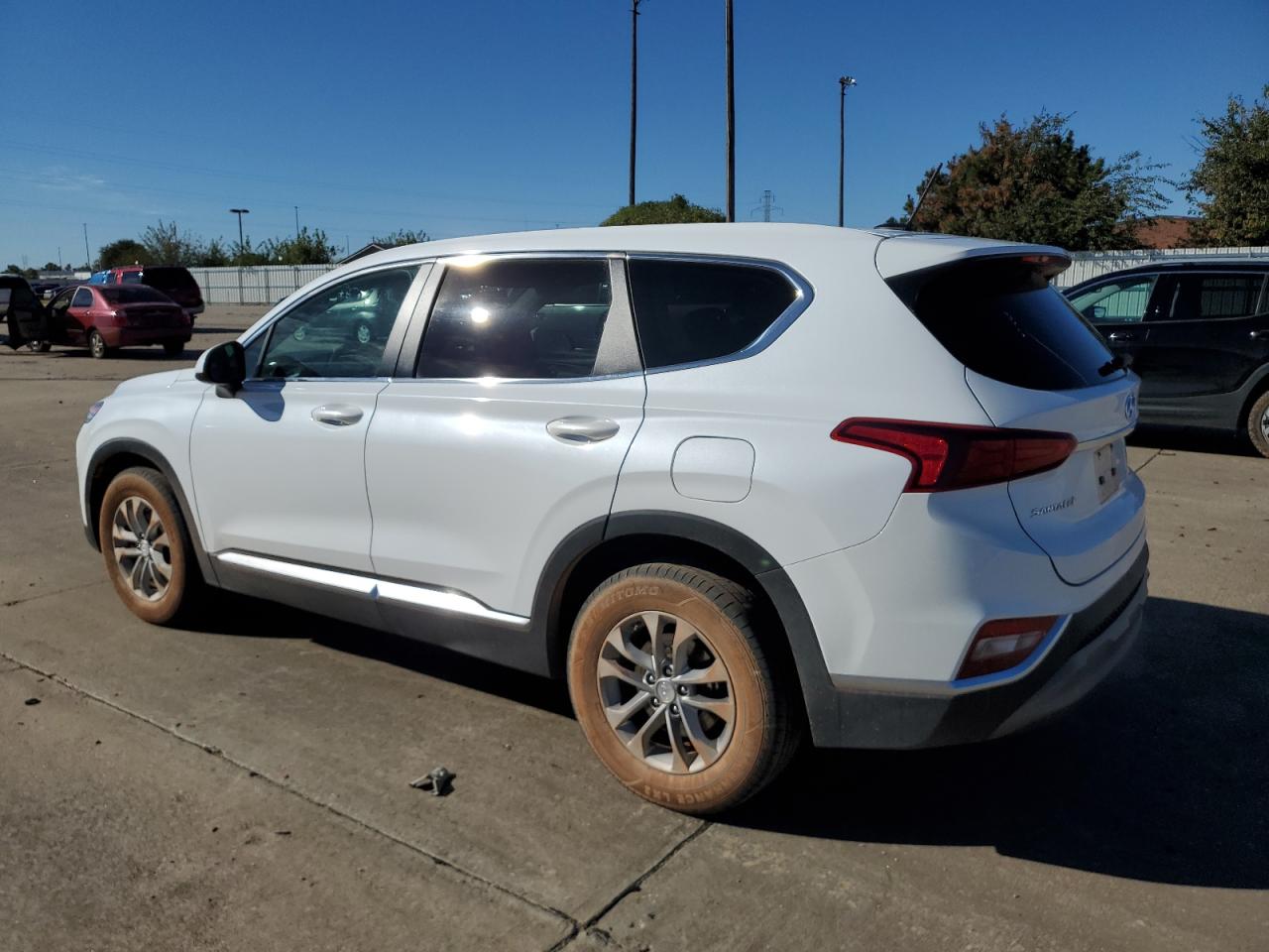2019 Hyundai Santa Fe - Image 2