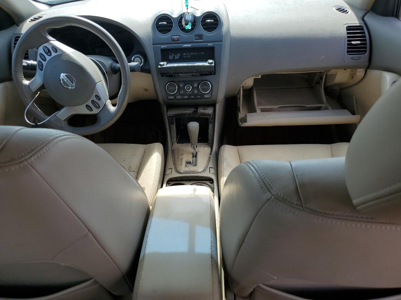 2010 Nissan Altima - Image 8