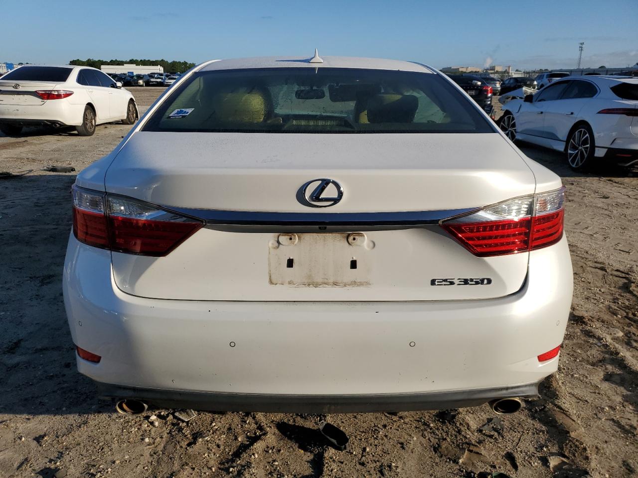 2014 Lexus ES - Image 6