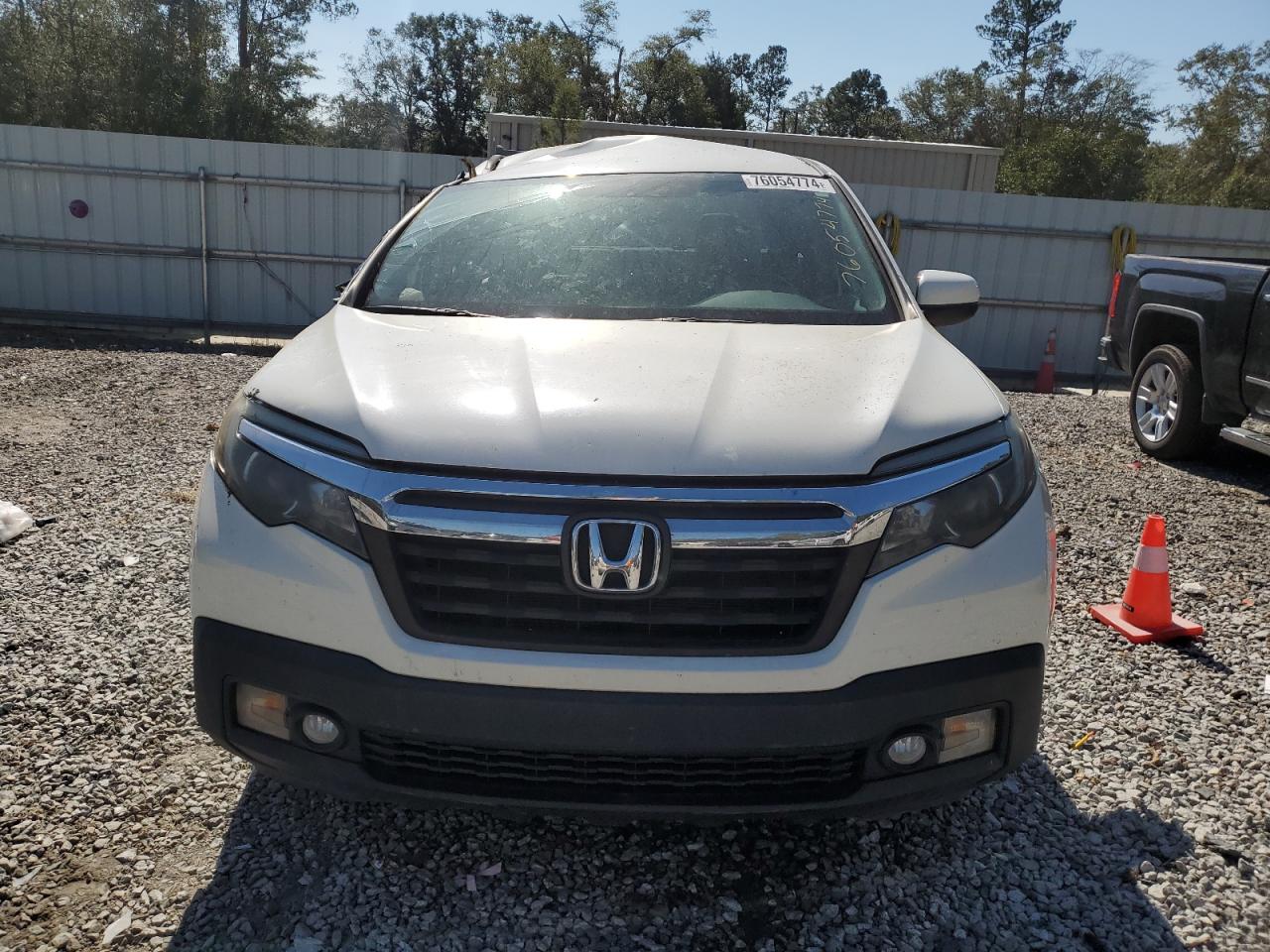 2017 Honda Ridgeline - Image 5