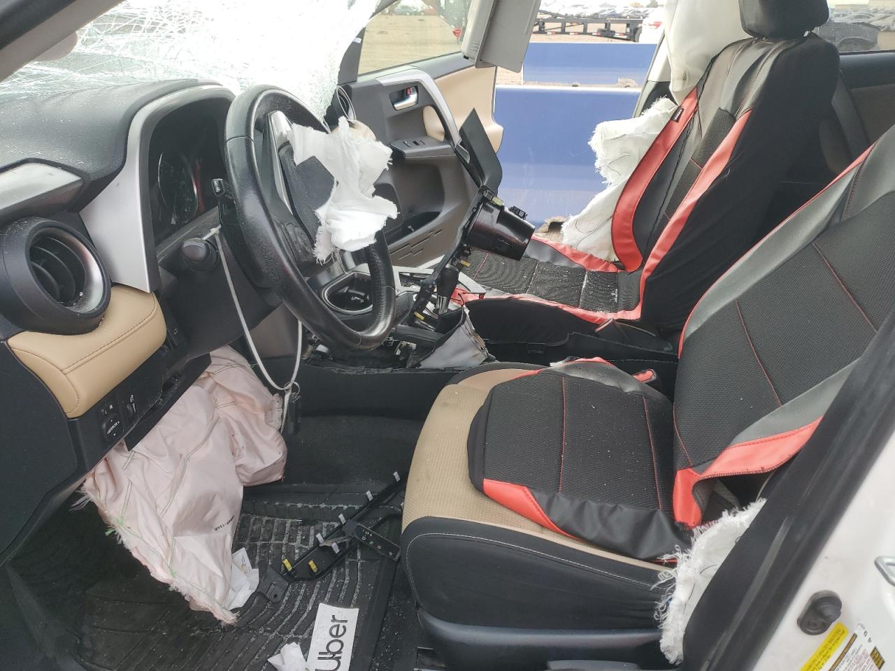 2016 Toyota RAV 4 - Image 7