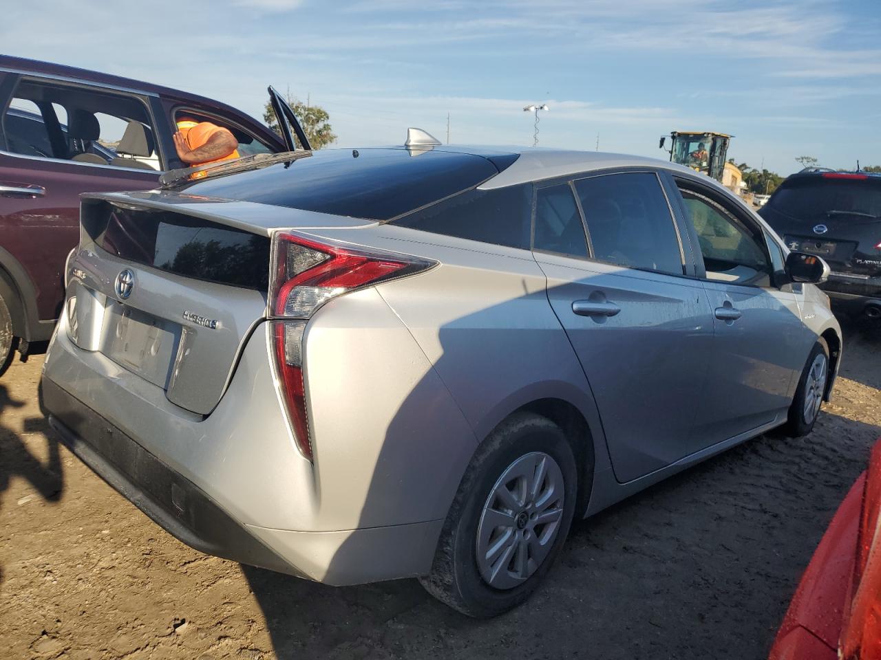 VIN JTDKBRFU6G3012423 2016 TOYOTA PRIUS no.3