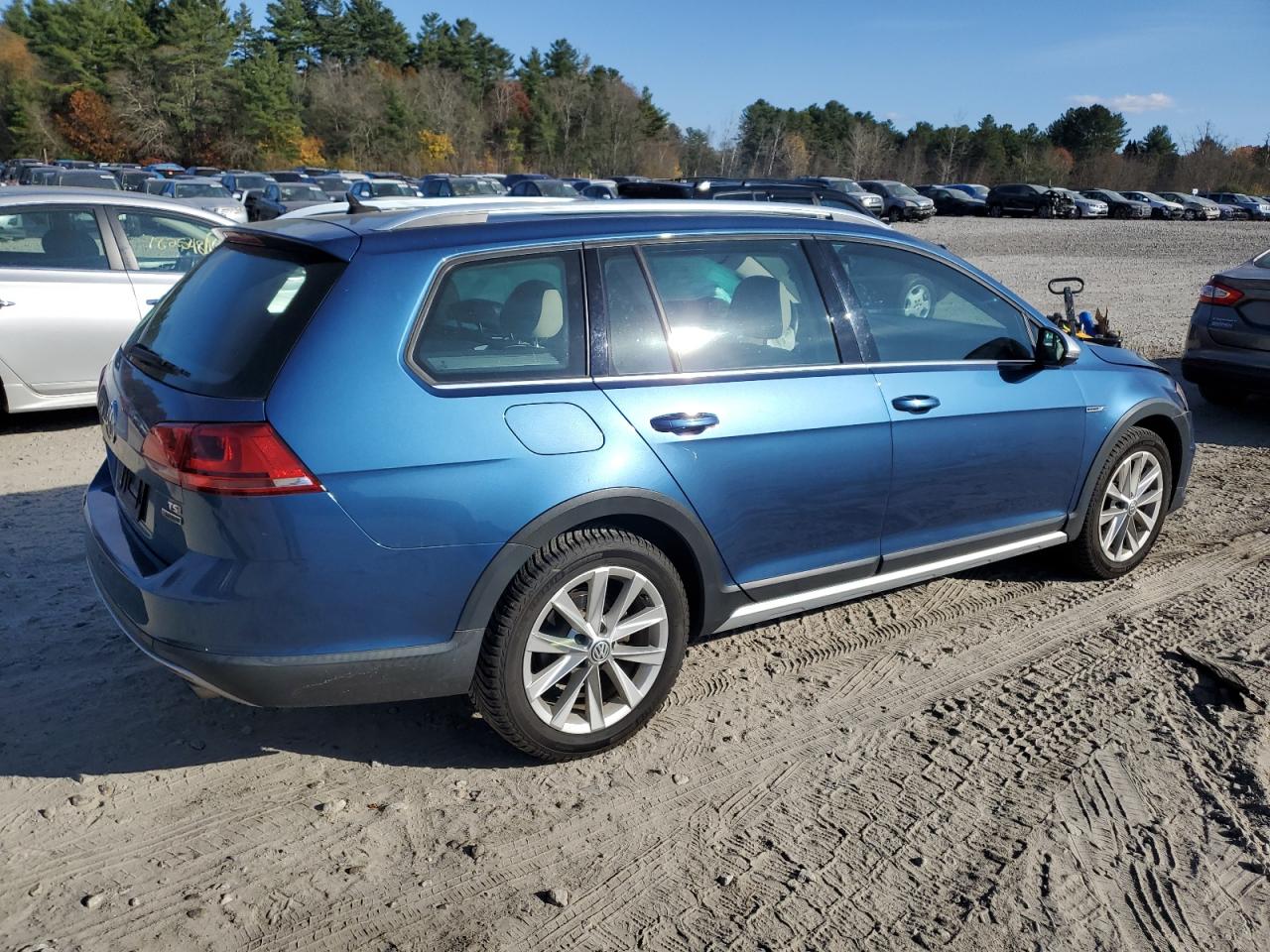 2017 Volkswagen Golf Alltrack S VIN: 3VWH17AUXHM529729 Lot: 77945614