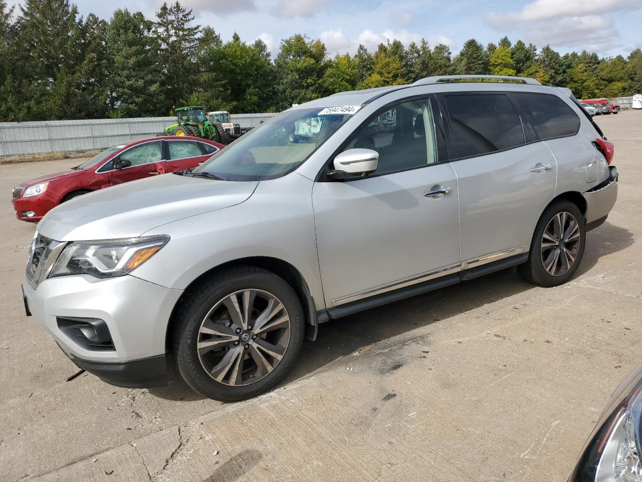 2019 Nissan Pathfinder - Image 1