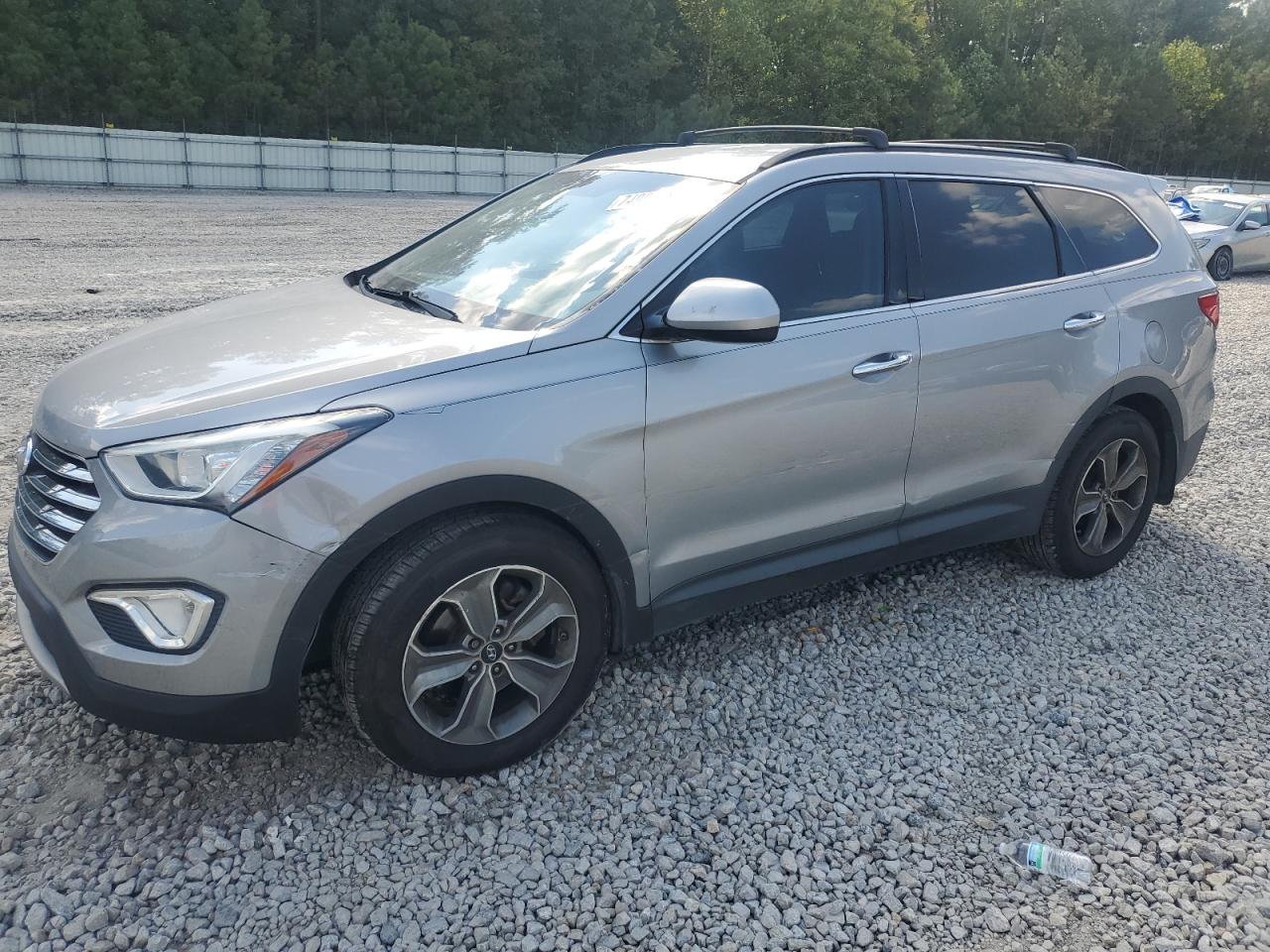 2015 Hyundai Santa Fe - Image 1