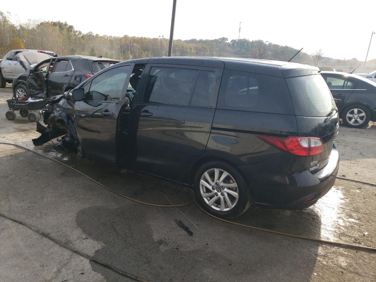 2015 Mazda 5 - Image 2