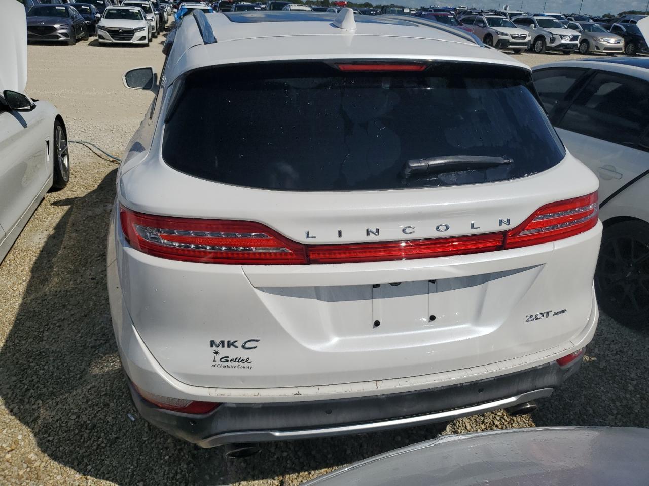 5LMCJ3D93JUL00655 2018 Lincoln Mkc Reserve