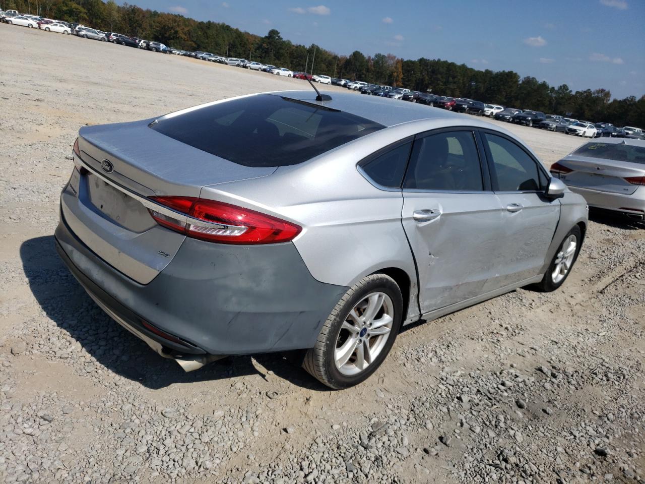 VIN 3FA6P0H77JR129268 2018 FORD FUSION no.3