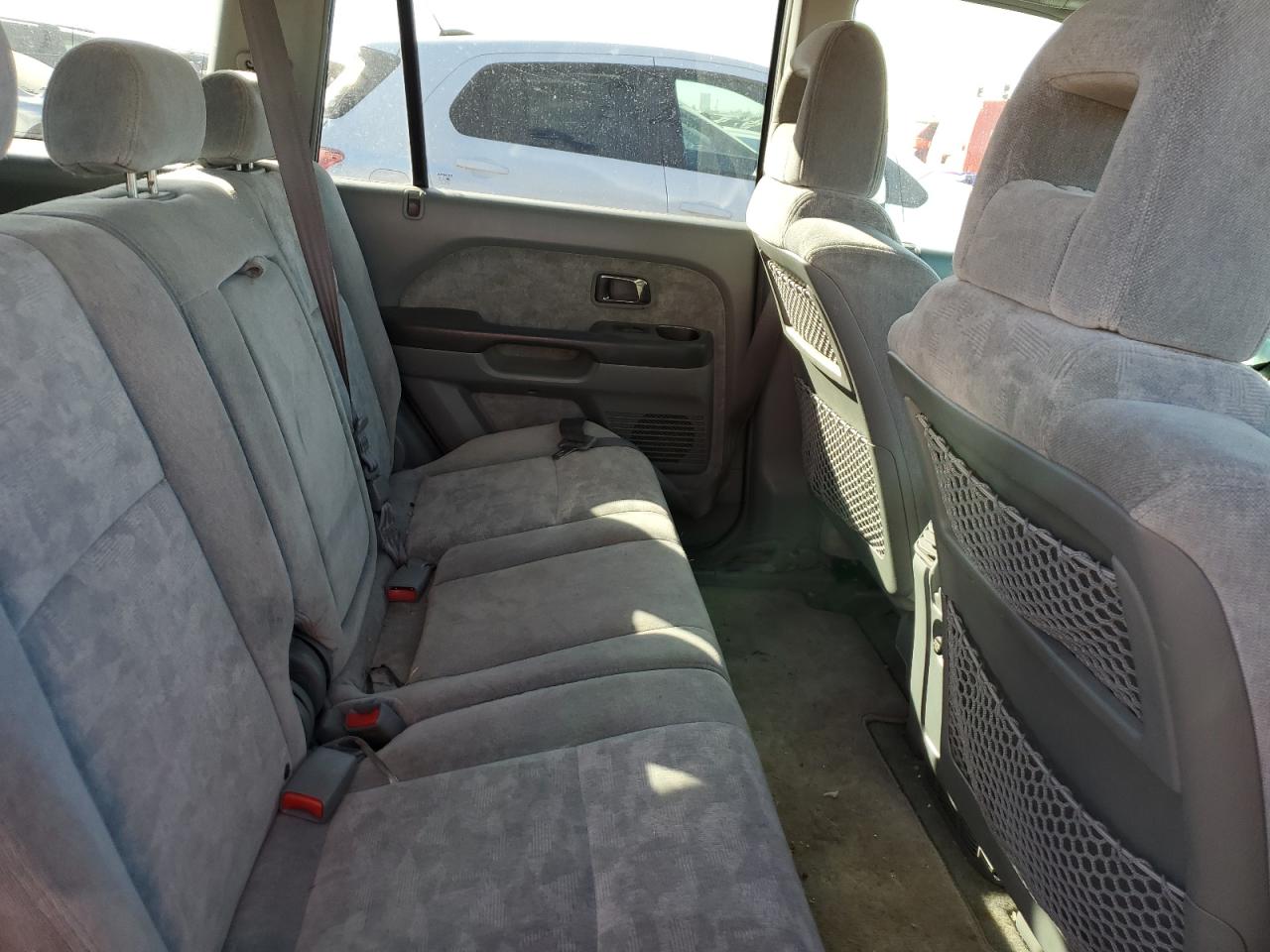 2004 Honda Pilot - Image 11