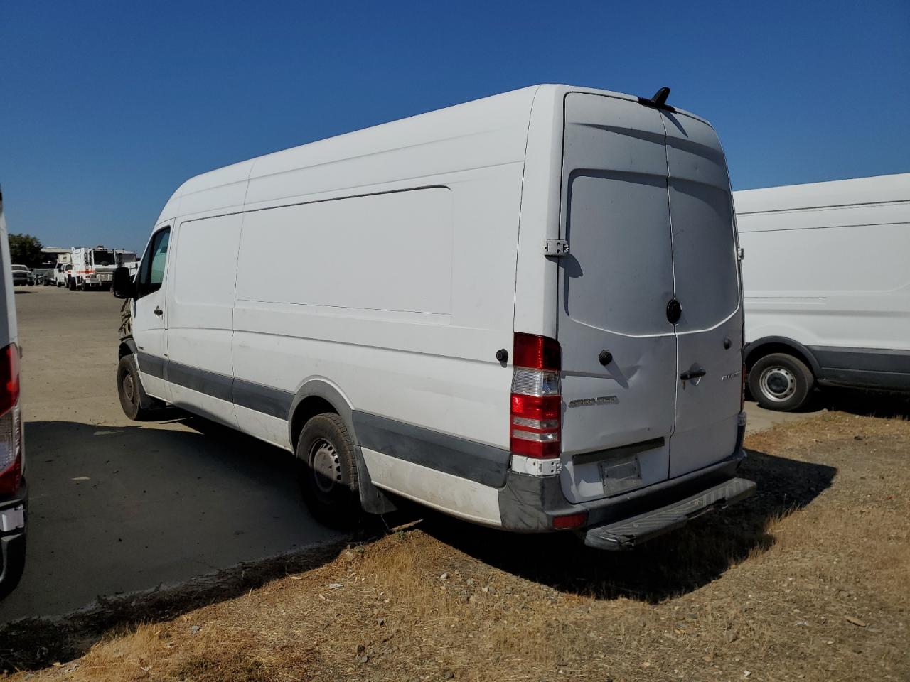 VIN WD3PE8DCXF5971225 2015 MERCEDES-BENZ SPRINTER no.2