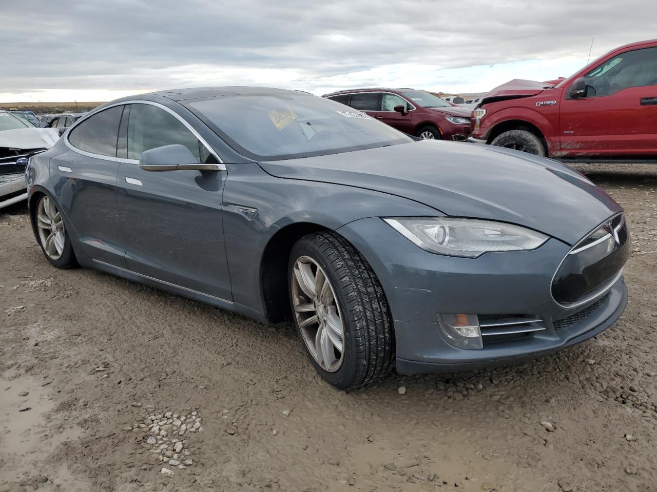 VIN 5YJSA1AG0DFP03953 2013 TESLA MODEL S no.4