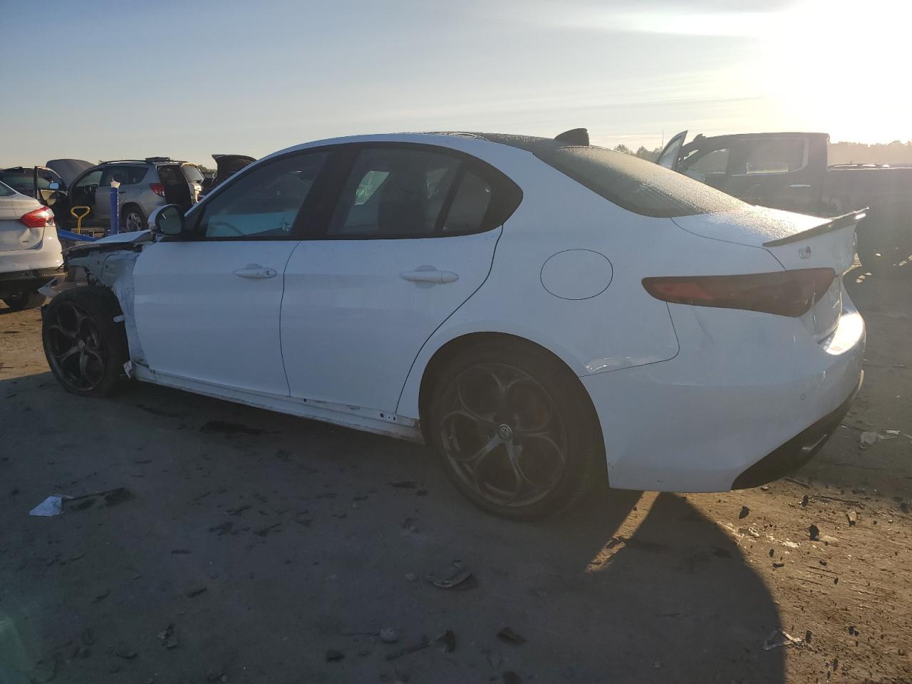 2018 Alfa Romeo Giulia - Image 2