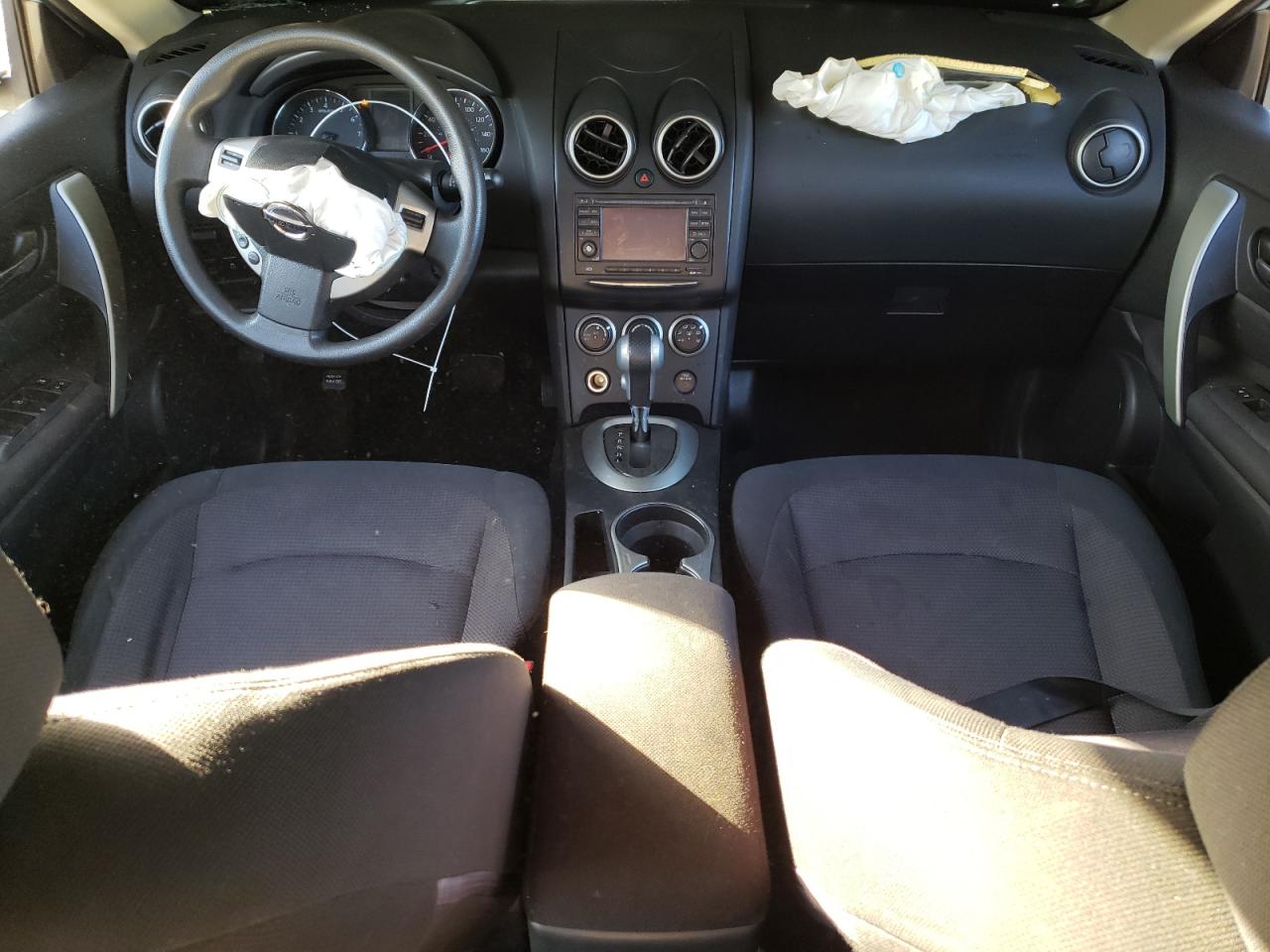 2011 Nissan Rogue - Image 8