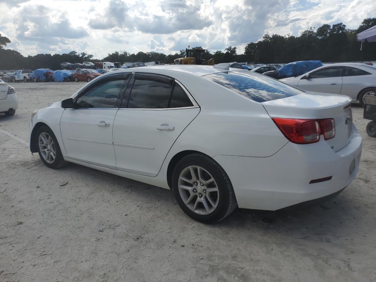 1G11C5SL3FF152322 2015 CHEVROLET MALIBU - Image 2