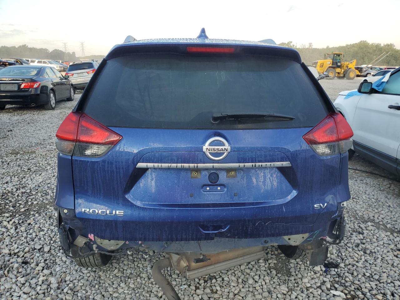 2017 Nissan Rogue S VIN: KNMAT2MT2HP584769 Lot: 72728894