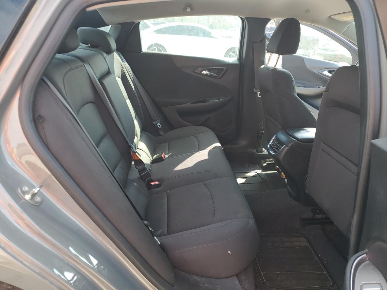 2017 Chevrolet Malibu - Image 10
