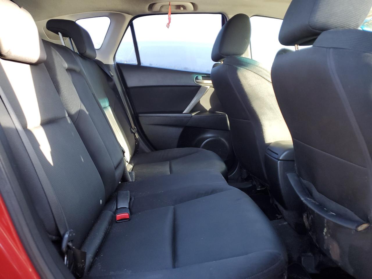 2010 Mazda 3 S VIN: JM1BL1H55A1208733 Lot: 76963784