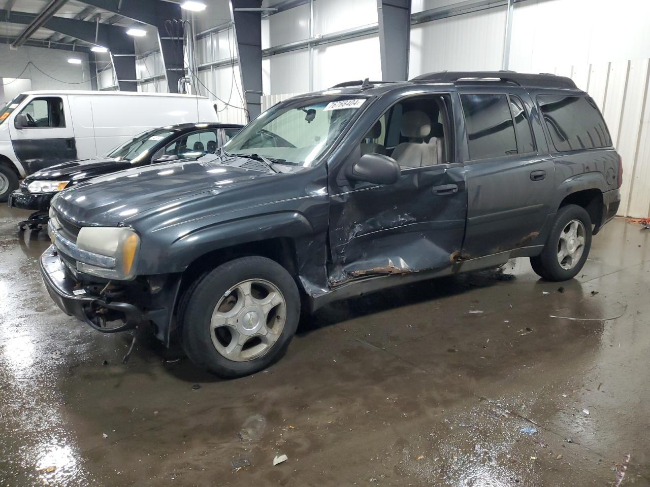 2006 Chevrolet Trailblazer Ext Ls for Sale in Ham Lake, MN - Side