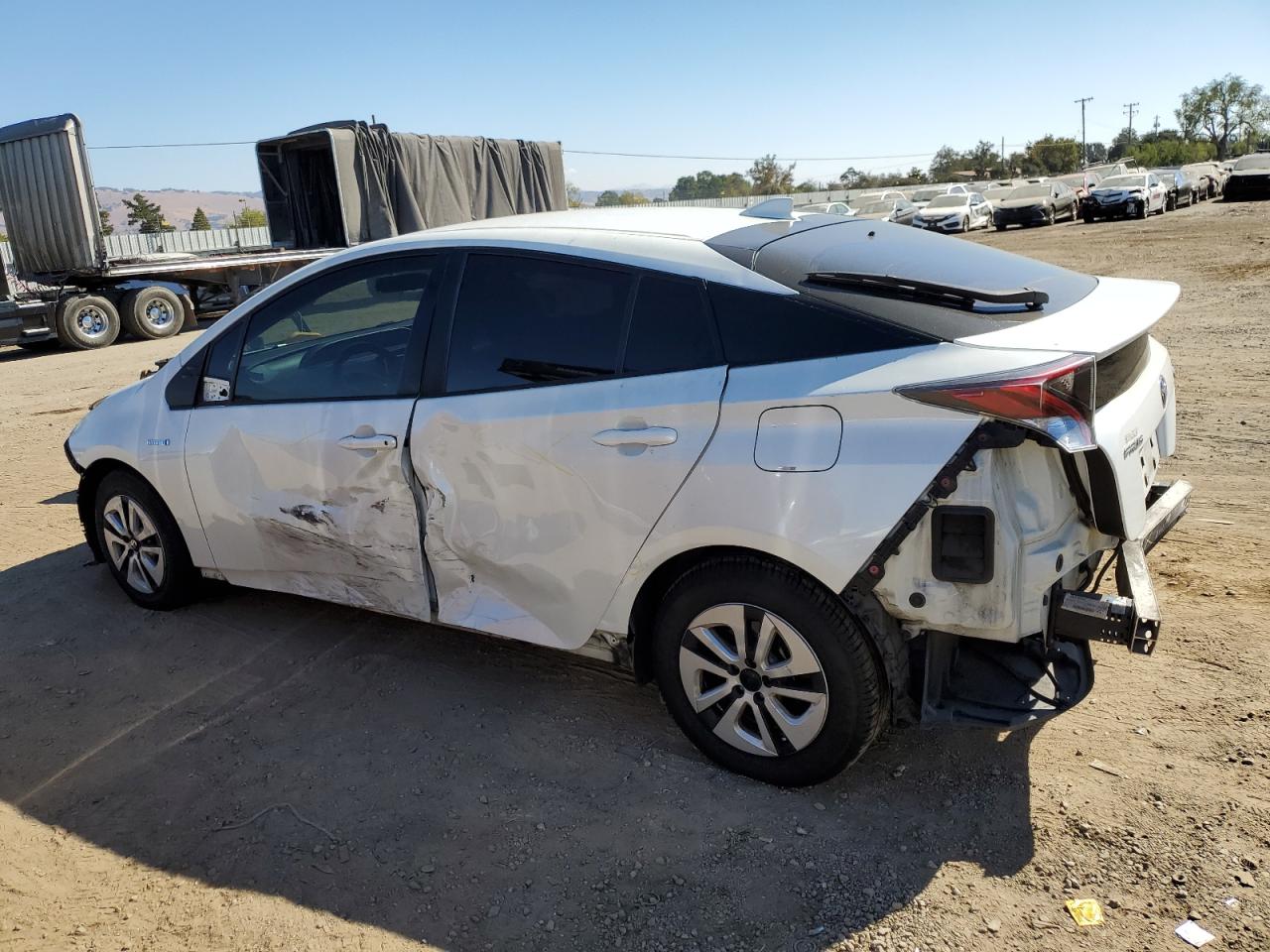 VIN JTDKBRFU4G3011609 2016 TOYOTA PRIUS no.2