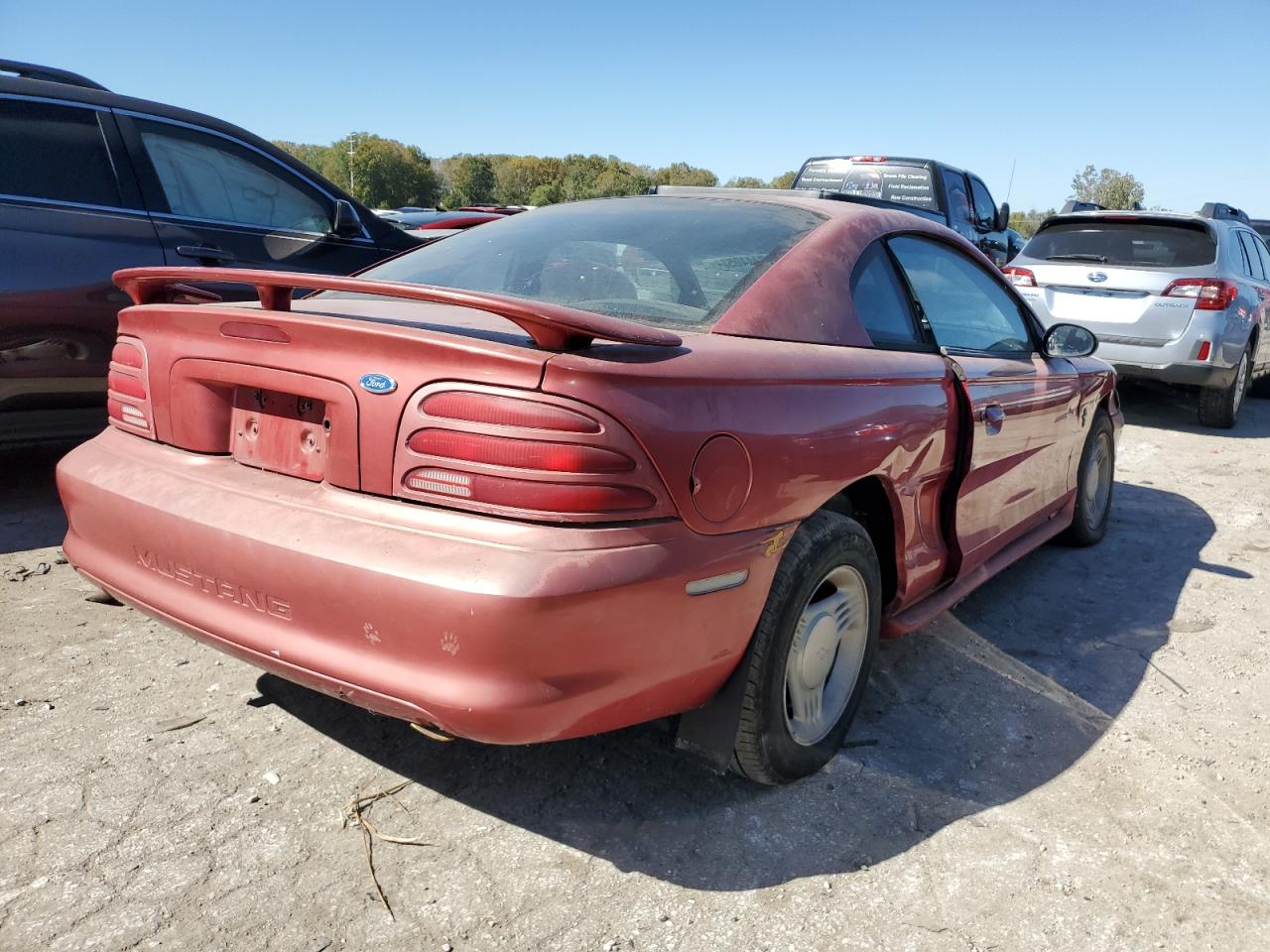 1995 Ford Mustang - Image 3