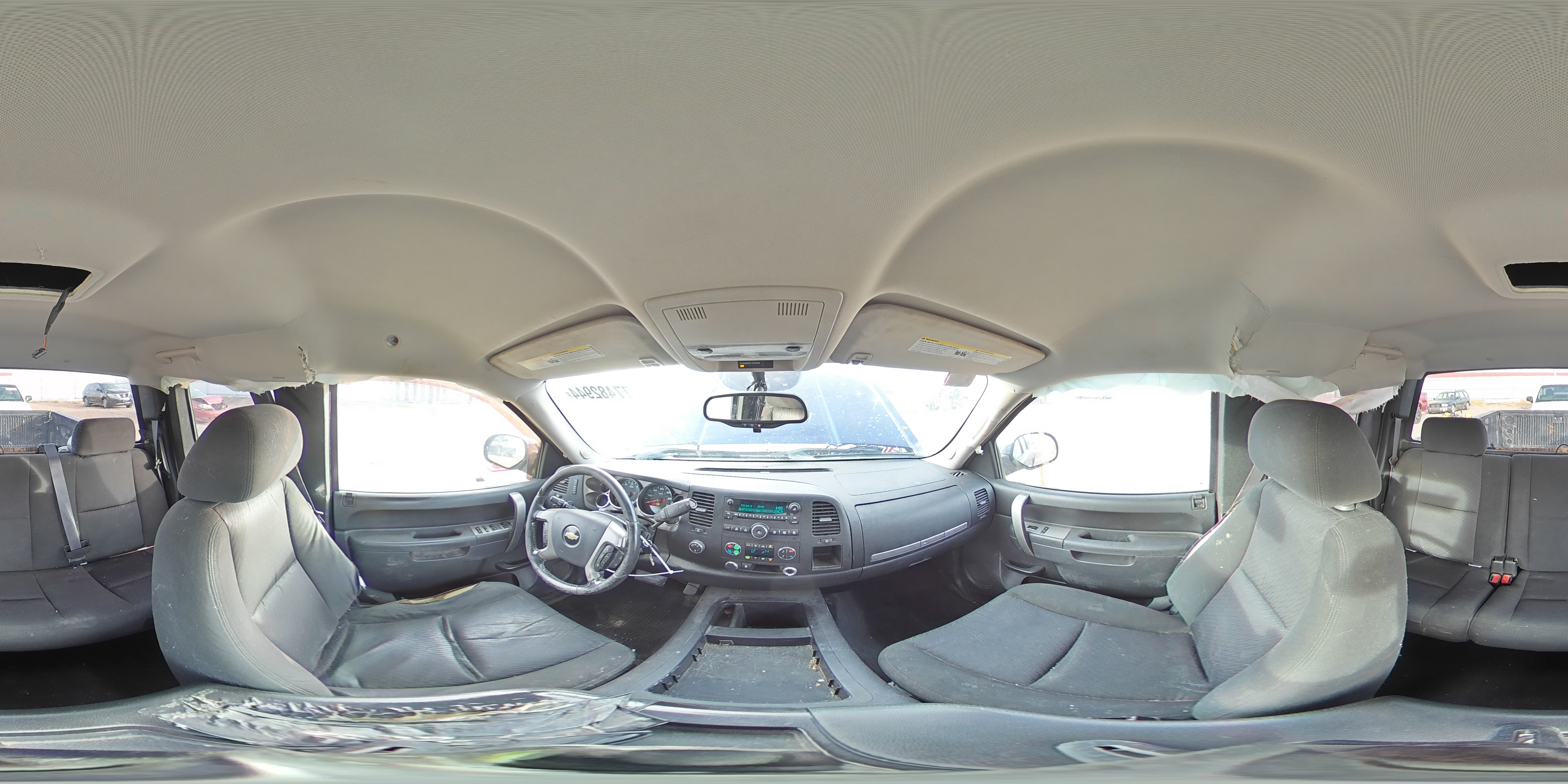 2011 Chevrolet Silverado - Image 13