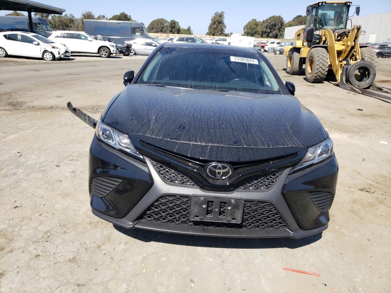 2018 Toyota Camry L VIN: 4T1B11HK1JU130540 Lot: 73303024