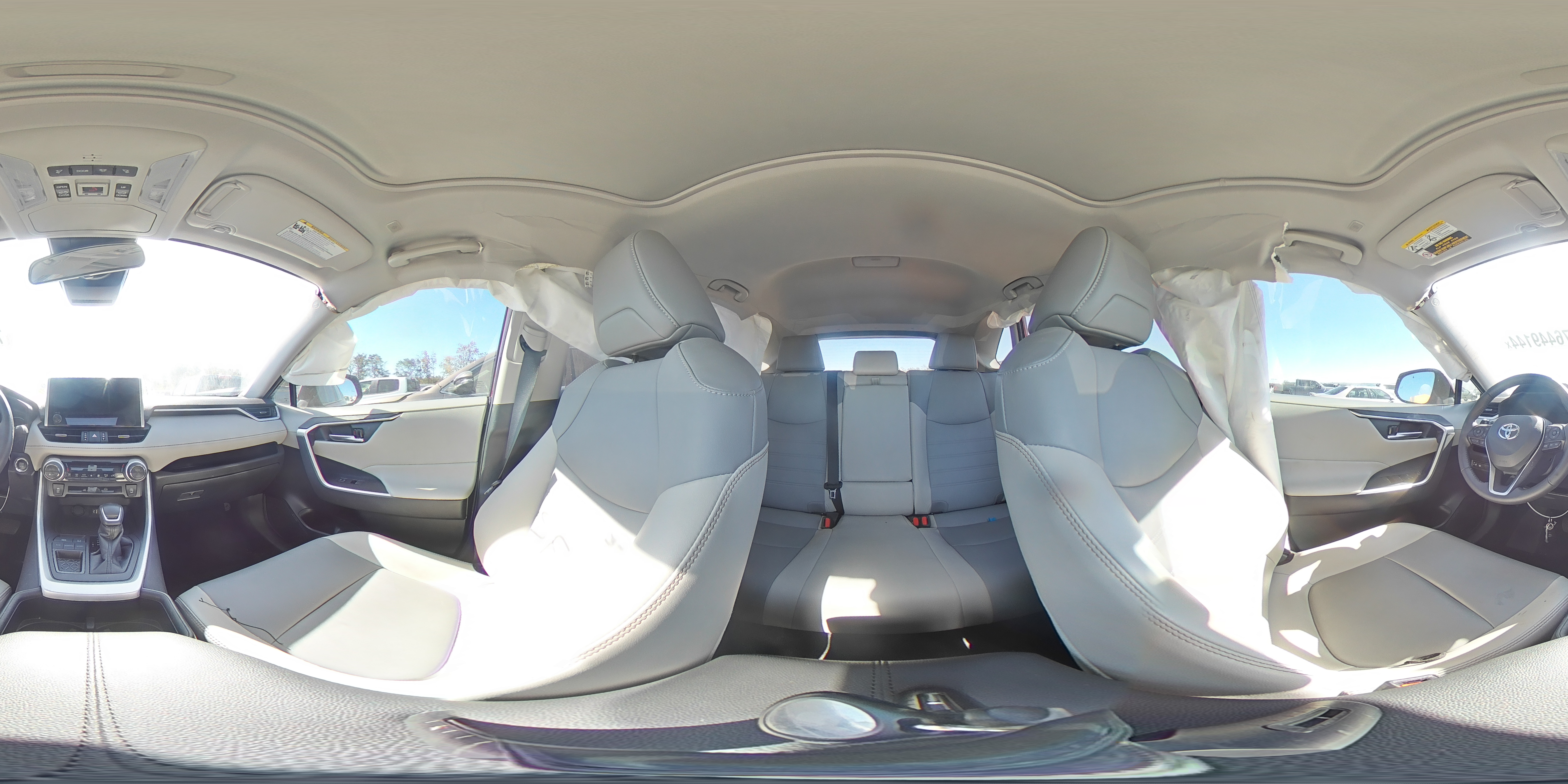 2023 Toyota RAV 4 - Image 15