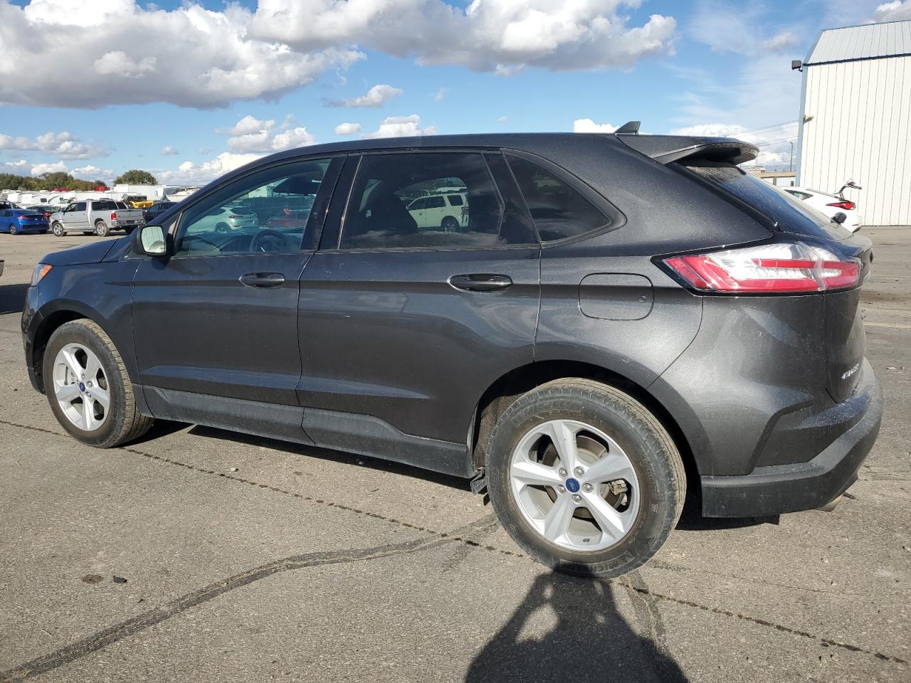 2020 Ford Edge - Image 2