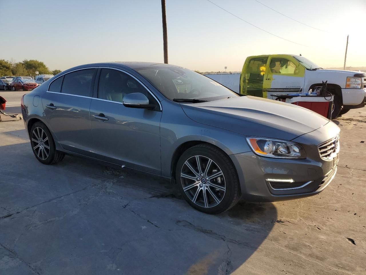 2017 Volvo S60 - Image 4