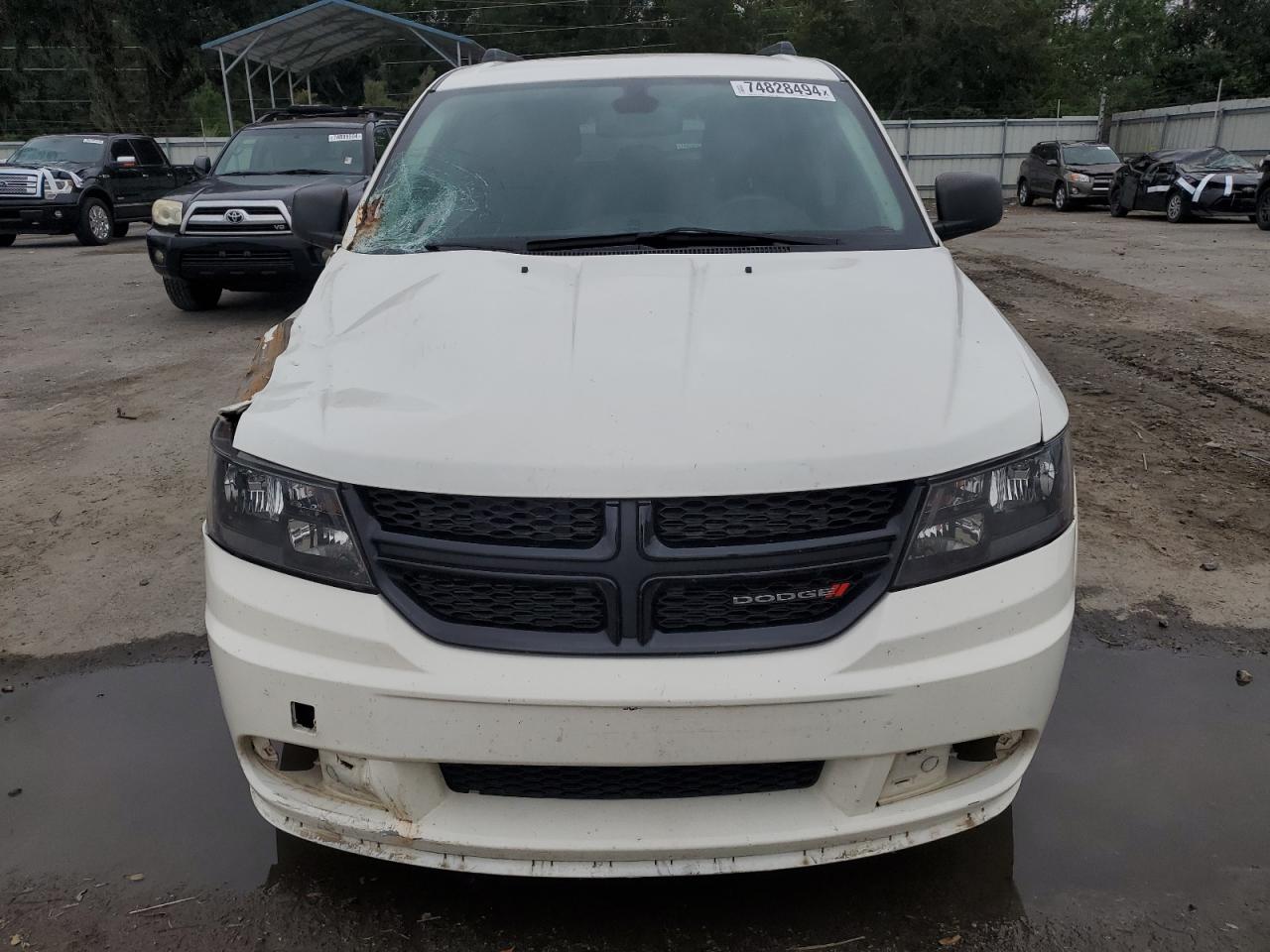 2020 Dodge Journey - Image 5