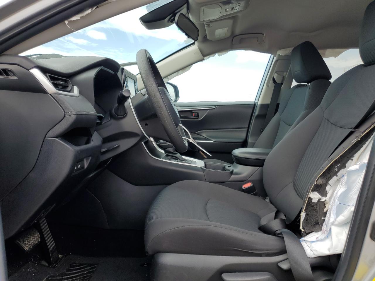 2021 Toyota Rav4 Le VIN: 2T3H1RFV1MW135979 Lot: 76453554