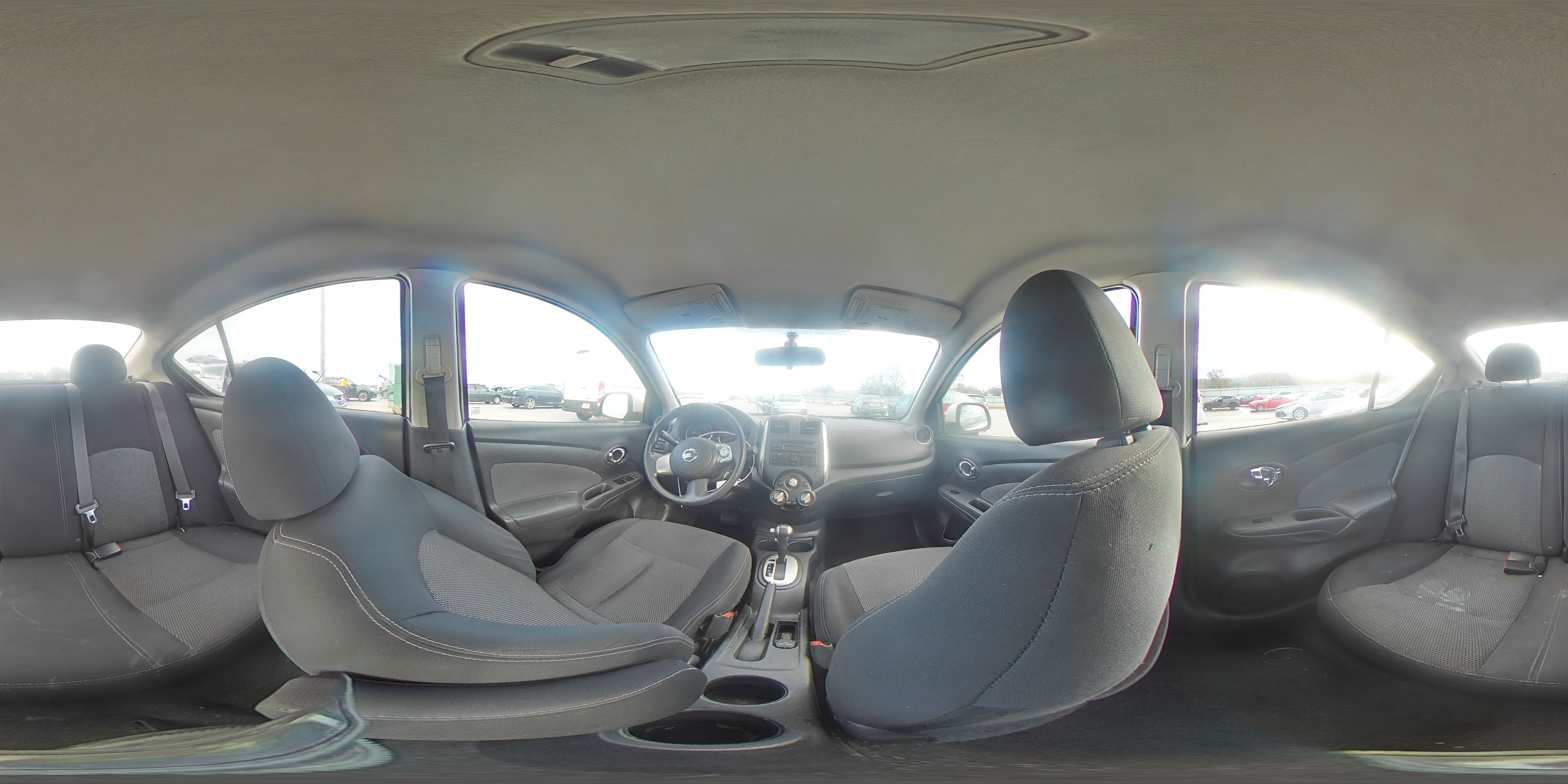 2014 Nissan Versa - Image 12