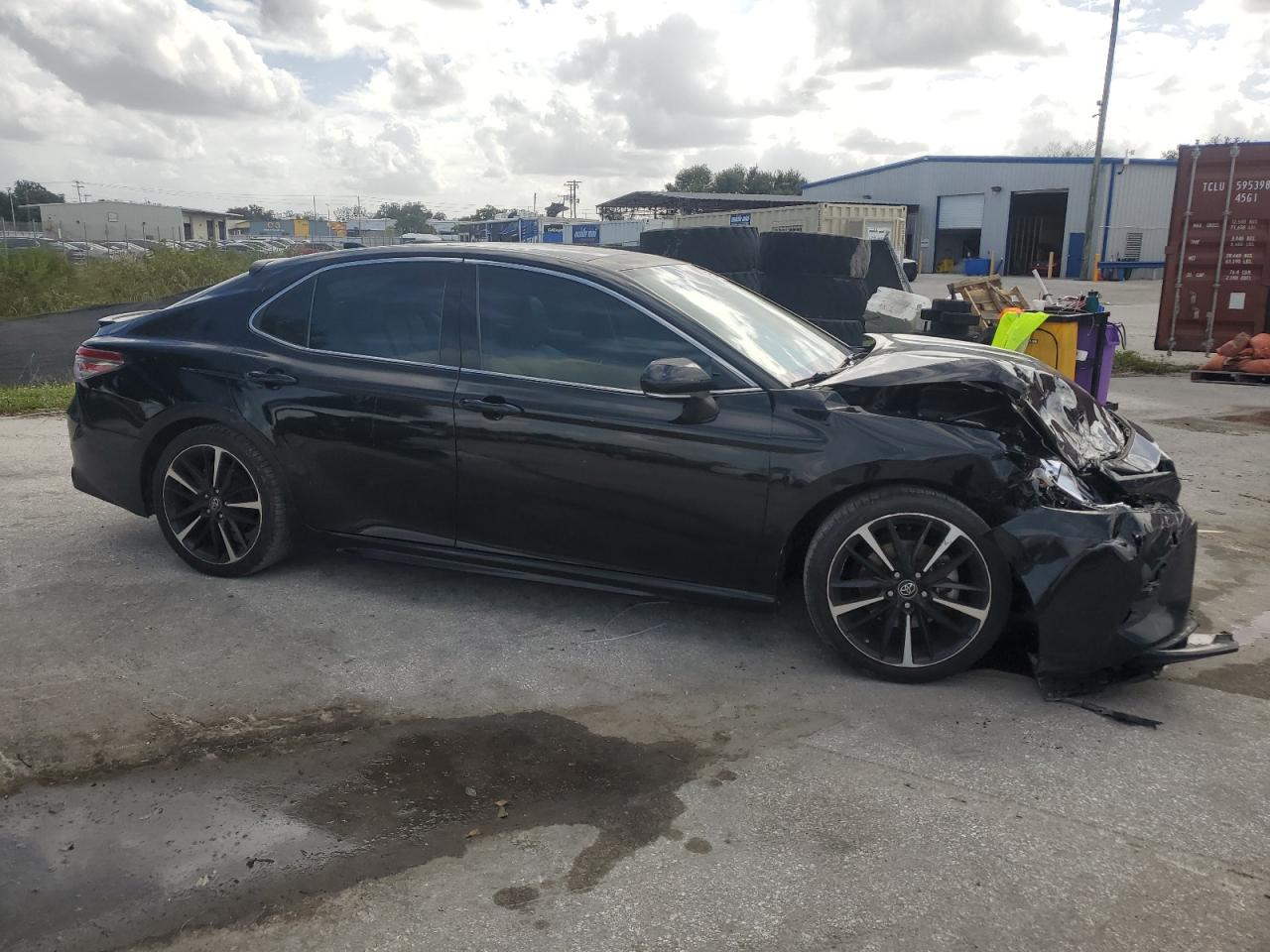 2019 Toyota Camry - Image 4