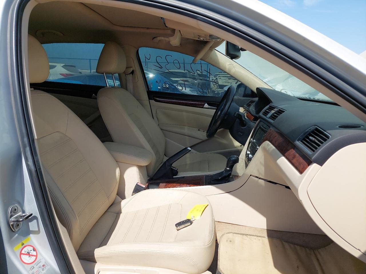 WVWCR7A35CC071850 - 2012 Volkswagen PASSAT - #76210324