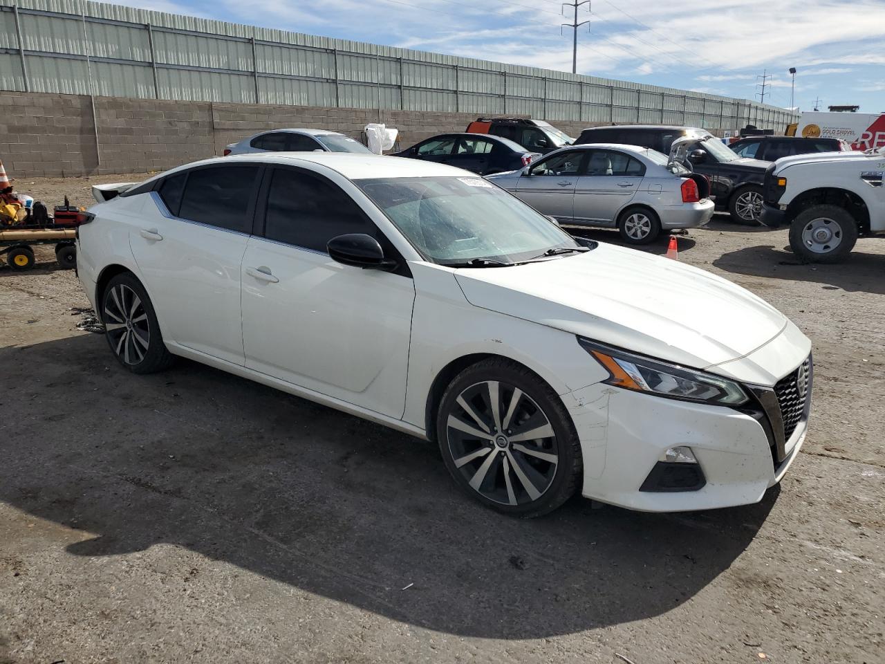 2020 Nissan Altima - Image 4