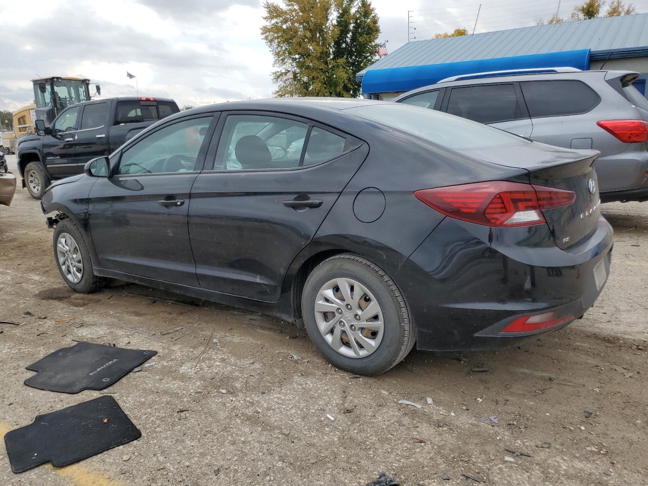 2019 Hyundai Elantra - Image 2