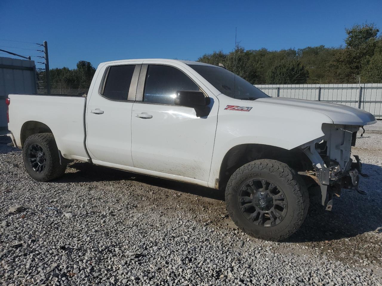 2019 Chevrolet Silverado - Image 4