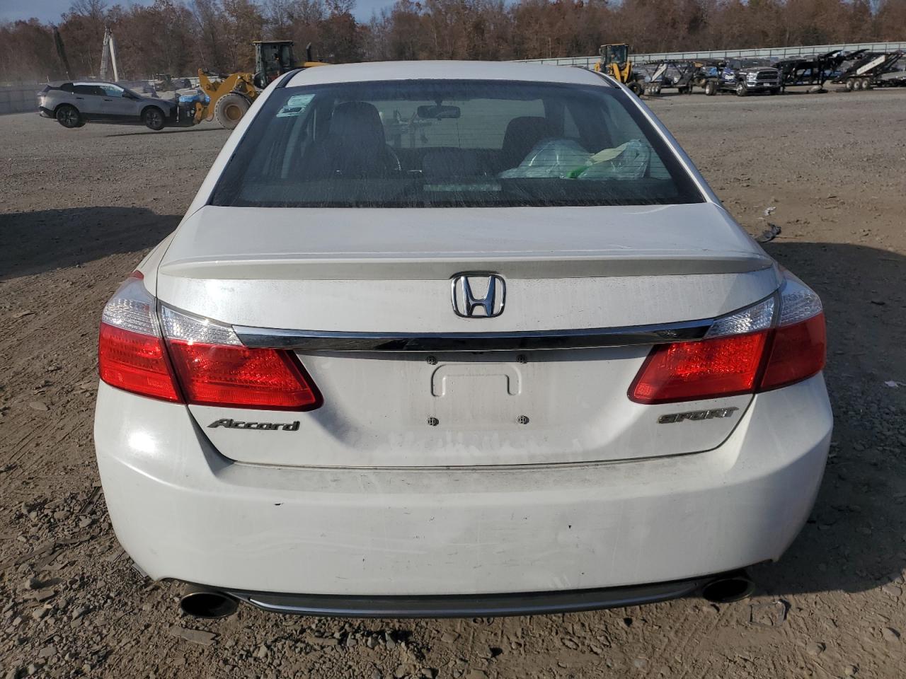 2015 Honda Accord Sport VIN: 1HGCR2F53FA135818 Lot: 78544064