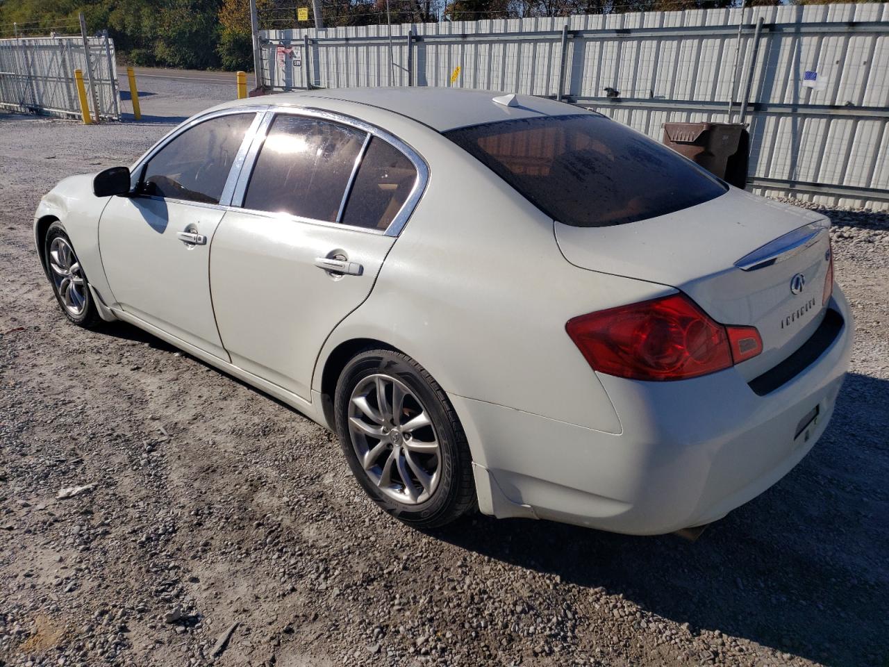 2007 Infiniti G - Image 2