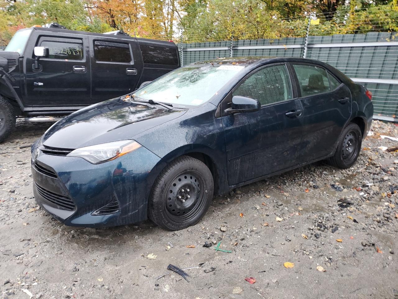 VIN 2T1BURHE2JC073699 2018 TOYOTA COROLLA no.1