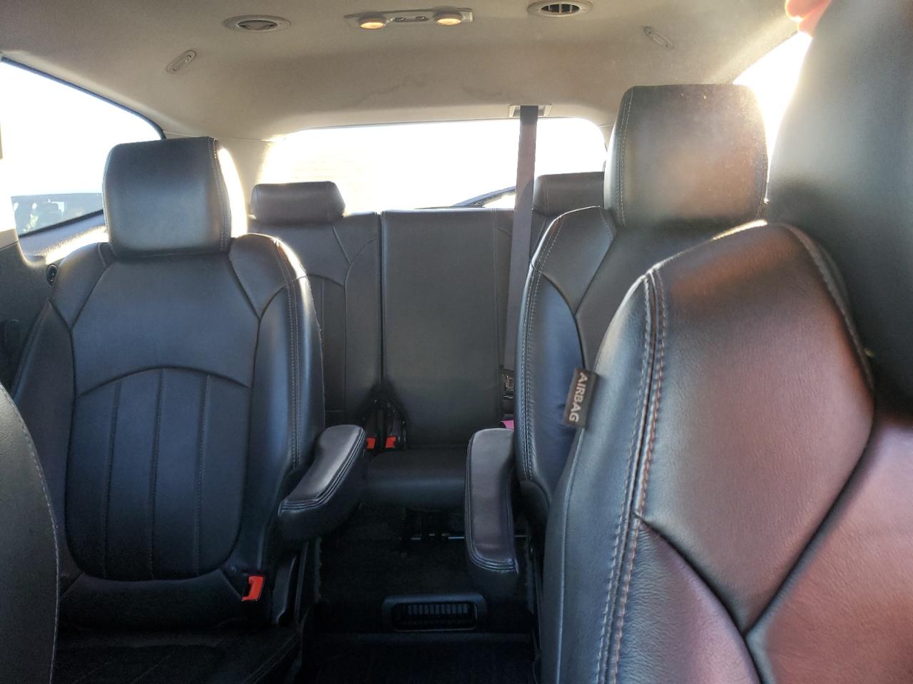 2014 Chevrolet Traverse - Image 10