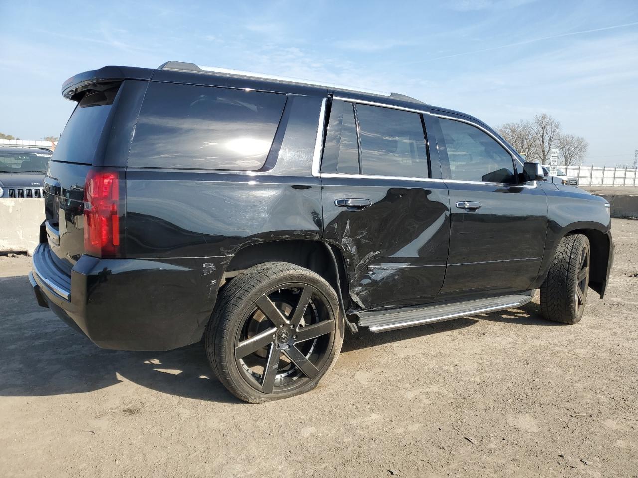 2015 Chevrolet Tahoe - Image 3