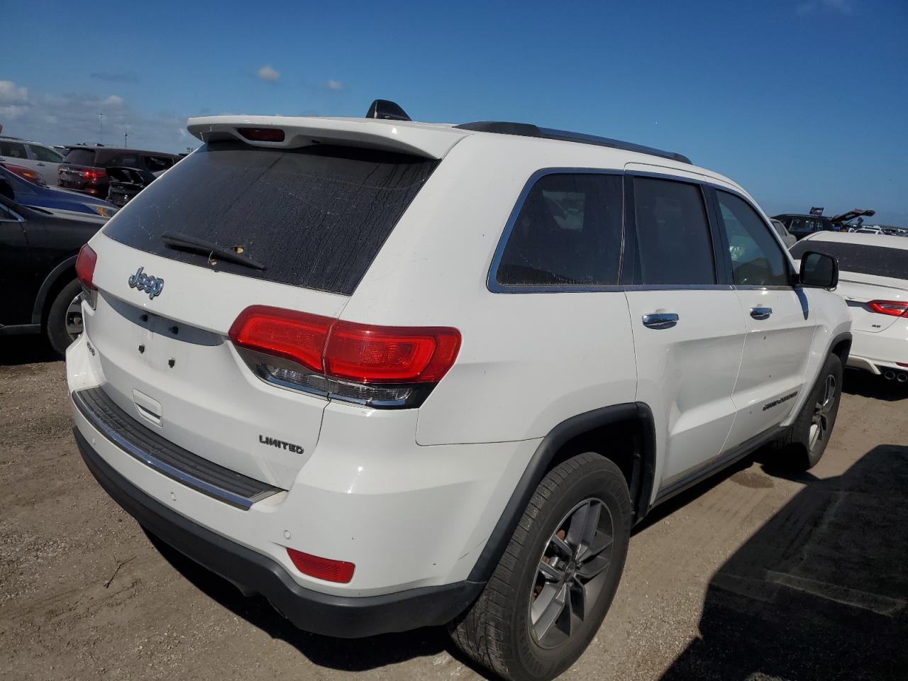 2018 Jeep Grand Cherokee - Image 3